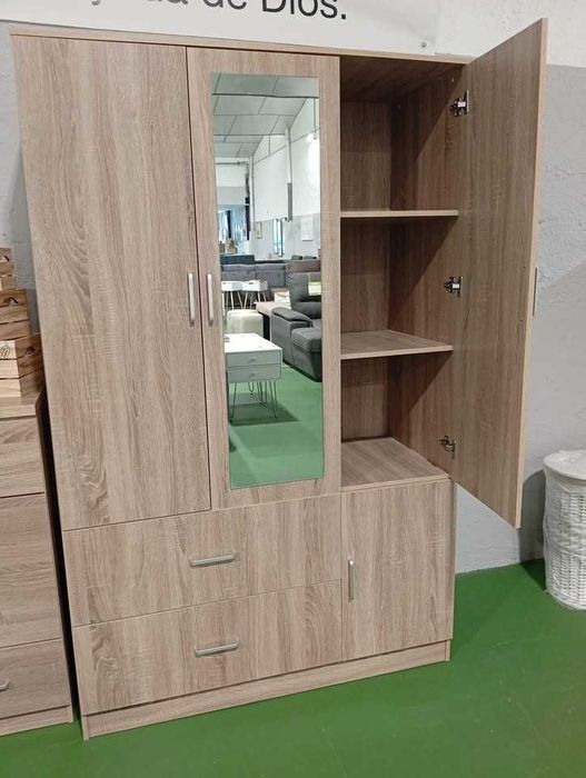 Ropeiro 3 portas com gavetas novo - Envio gratis