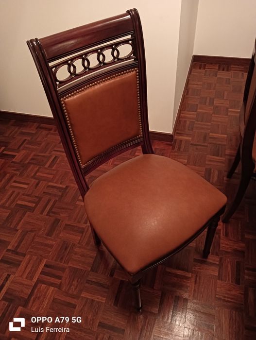 Mobília de Sala em Madeira Maciça