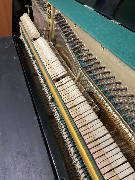 Продам фортепіано Україна. Колір чорний