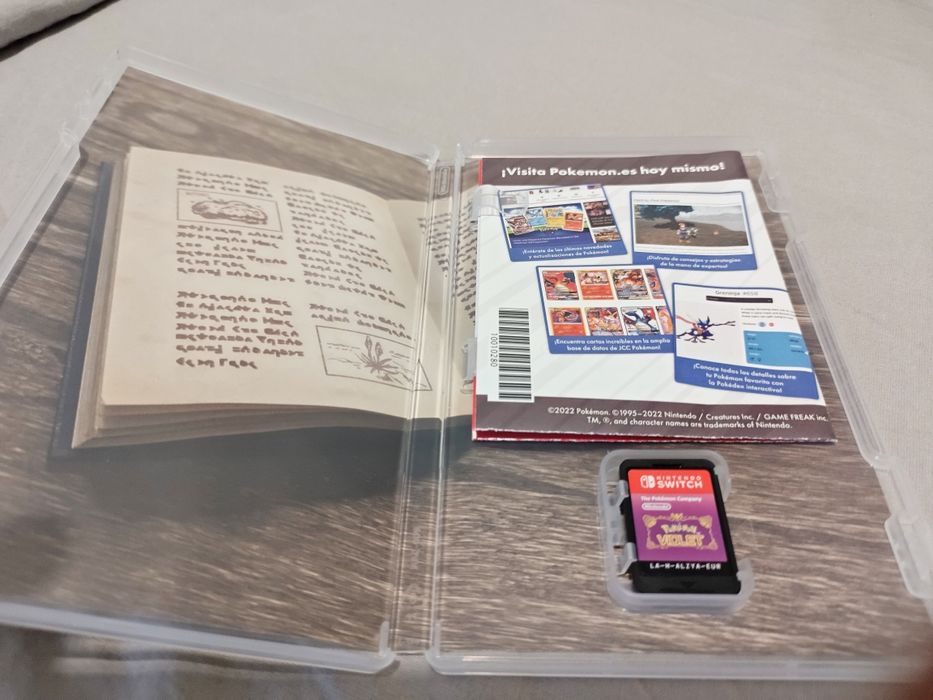 Nintendo switch OLED Pokémon 64Gb + 2 jogos