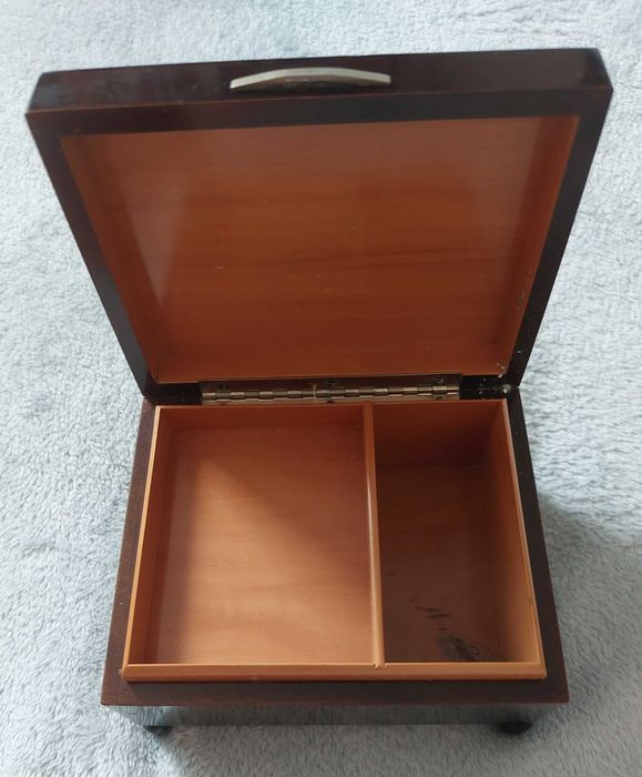 vintage szkatułka, puzderko z pozytywką, intarsja UNIKAT!
