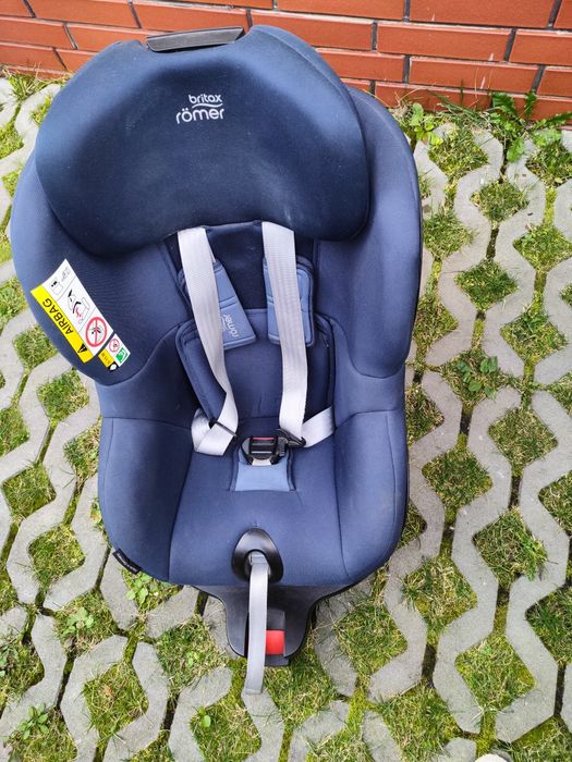 Fotelik samochodowy obrotowy britax dualfix  M i-size