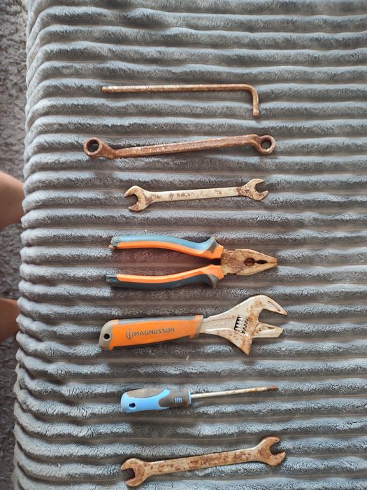 Selling Tools64286172937730122