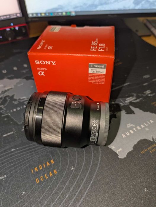 Sony FE 85mm f/1.8