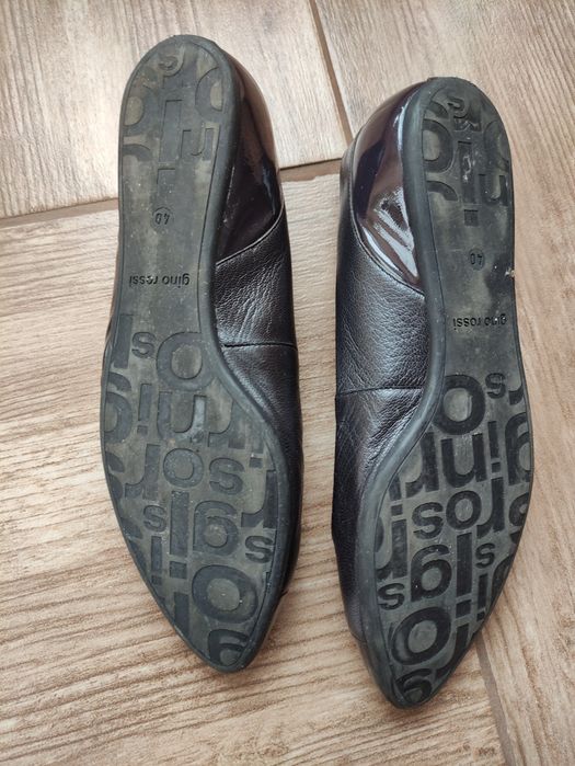 Czółenka skórzane Gino Rossi rozm. 40