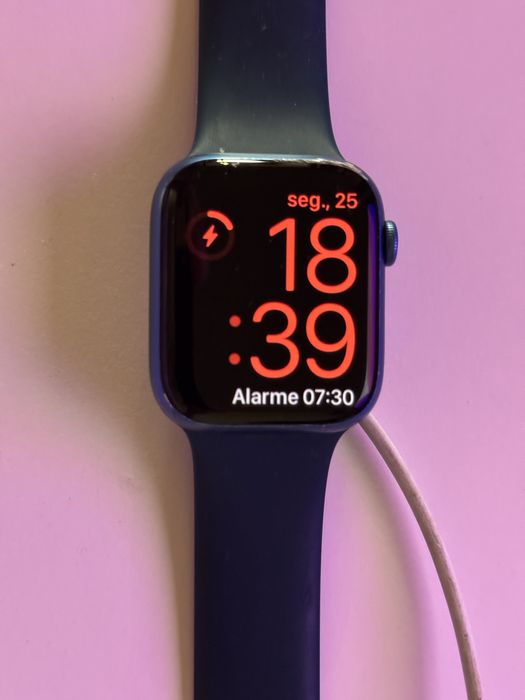 Selling Apple Watch Series 7 45 mm with GPS + Cellular64284264206337121