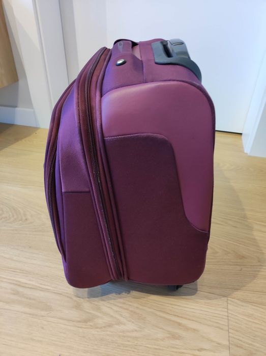 Walizka kabinowa Samsonite w pięknym kolorze