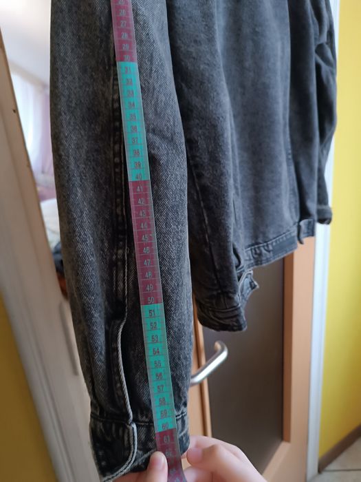 Продам джинсову чоловічу куртку