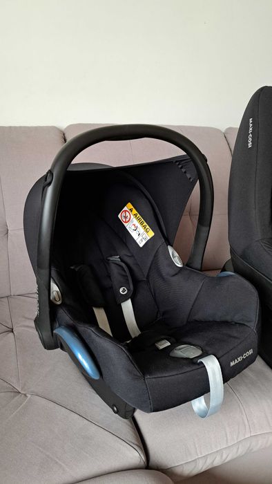 Foteliki  Samochodowe z bazą