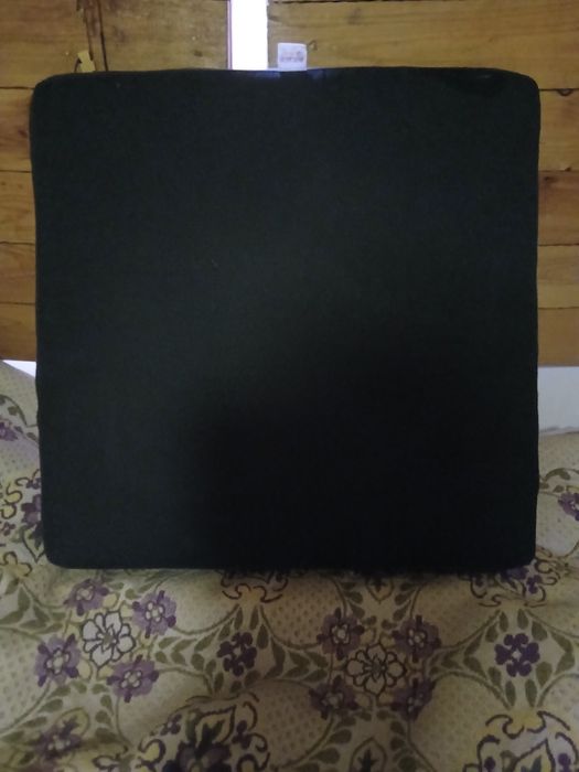 Продам подушки размер 54×55×9