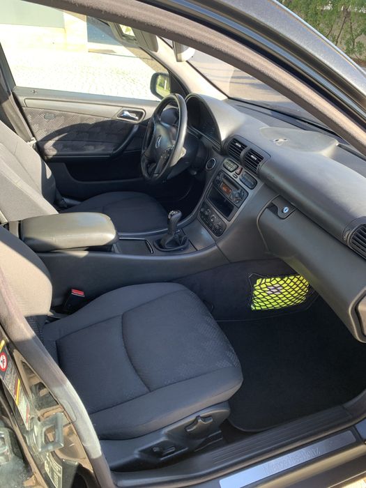 Mercedes c220 avantgarde aceito retomas  clio 1.9d ibiza 1.9 mt07