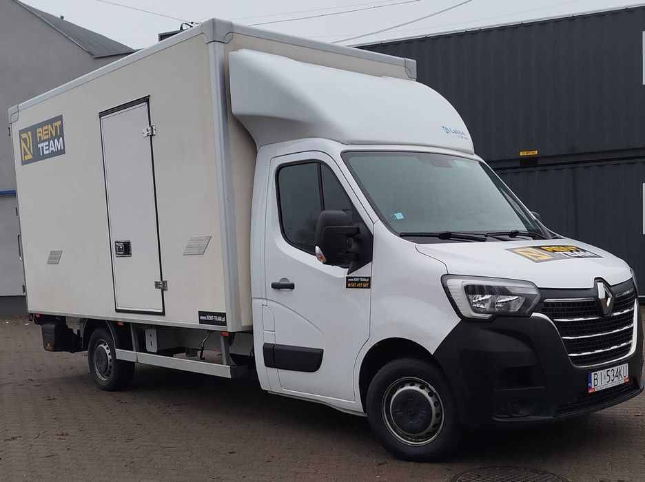 Wynajem samochodu dostawczego z windą