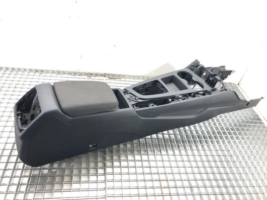TUNEL ŚRODKOWY PODŁOKIETNIK AUDI A4 B9 Sedan/Limuzyna 8W1863241D