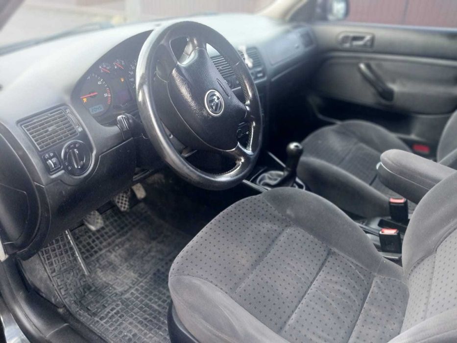 Volkswagen Golf 1999р 1.9 TDI