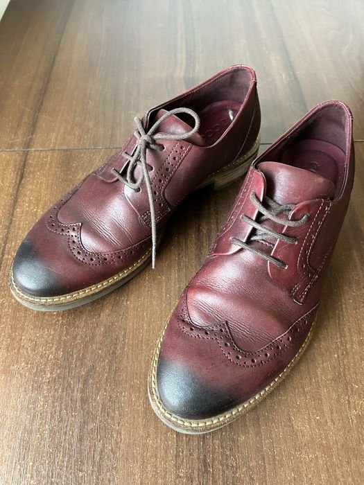 Взуття жіноче / Обувь женская