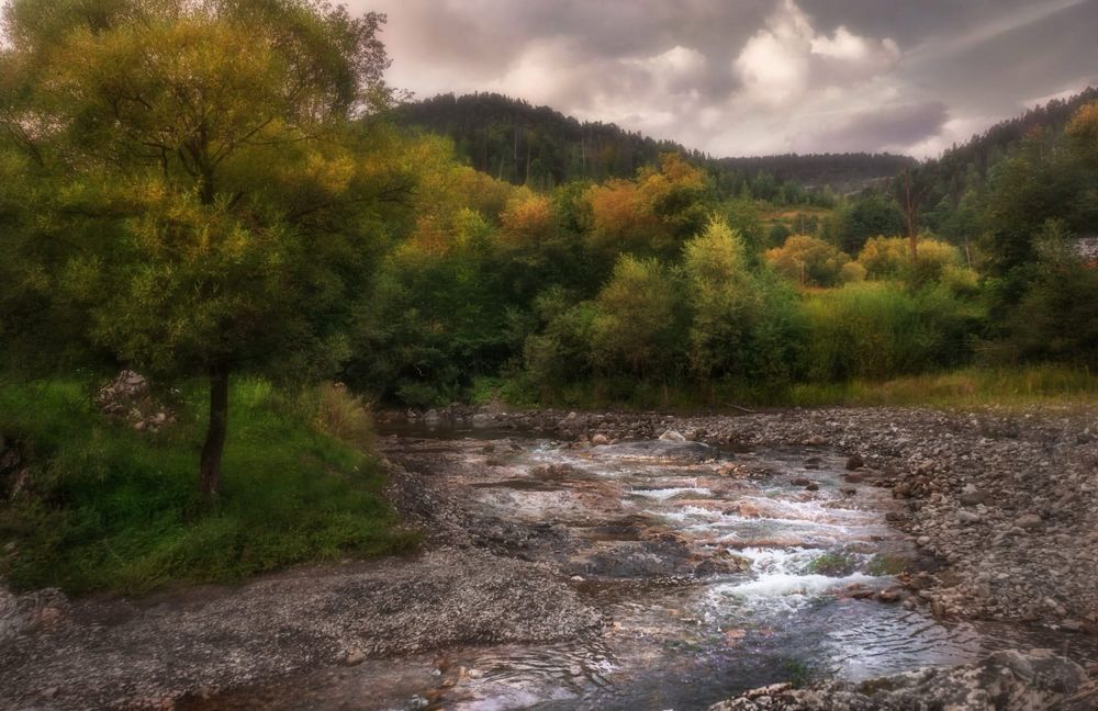 Будинок-шале в гірському с.Космач.Продаж-обмін..