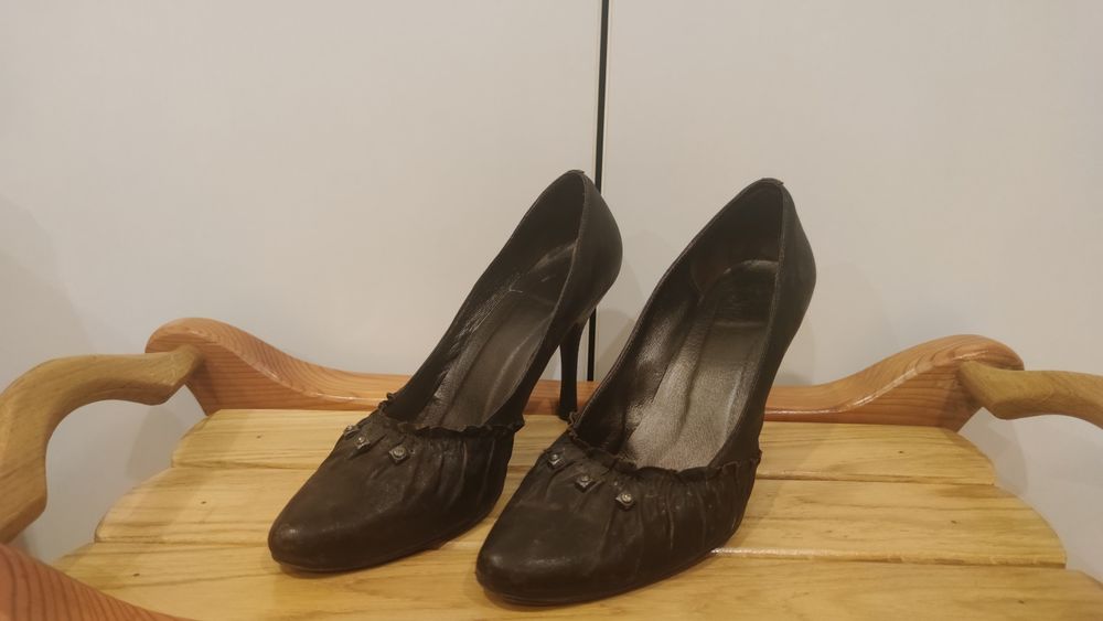 Продам кожаные туфли