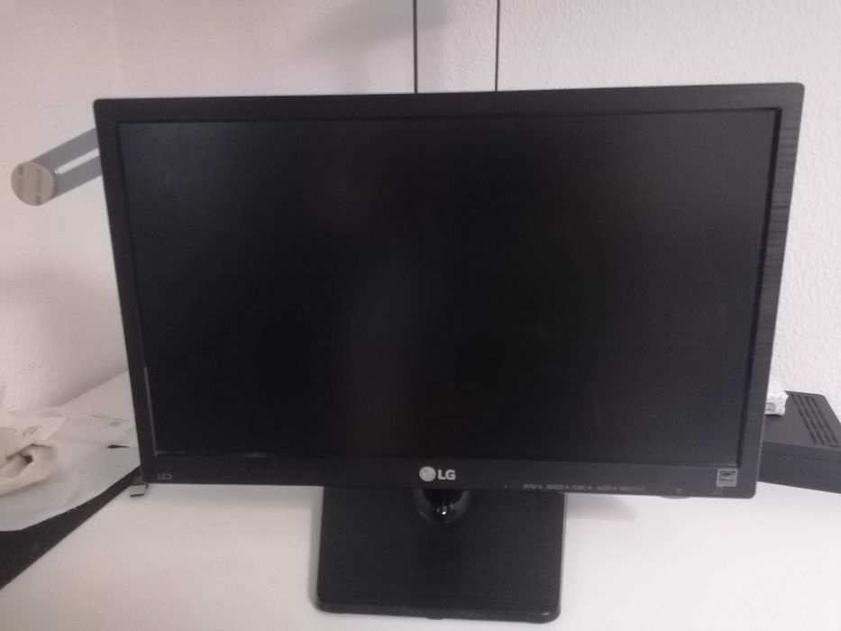 Monitor LG LCD usado