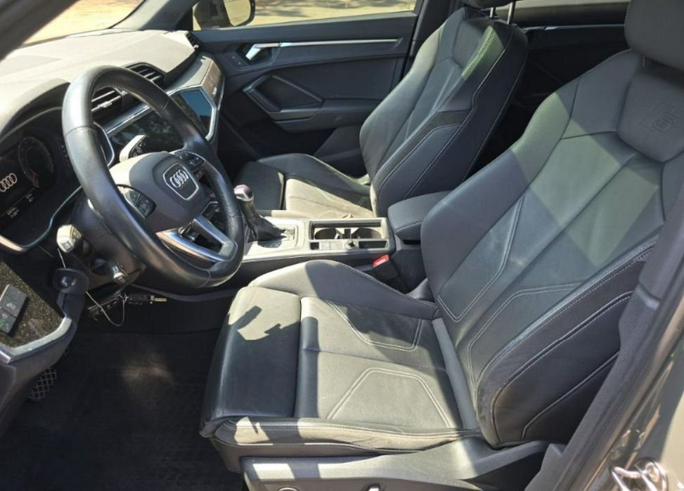 Audi Q3 PREMIUM PLUS / S-Line / Quattro