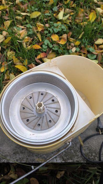 Росинка СВСП 106 соковижималка та ножі