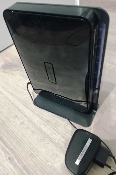 Роутер/модем Netgear DGND3700