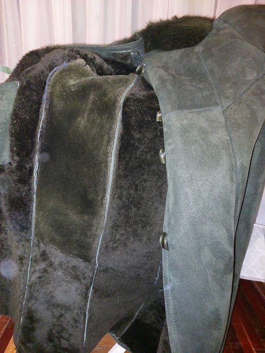 Дублянка нова з натуральної овчини з хутром песця