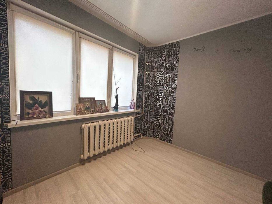 2-кімнатна квартира  центрі по вул. Коденка