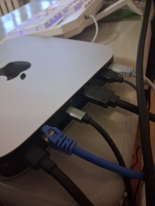Apple Mac mini M2 256GB 2023 - повний комплект, ідеальний стан.
