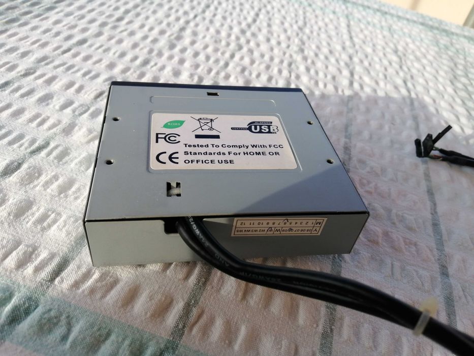 Memory Card Reader64584409393283122