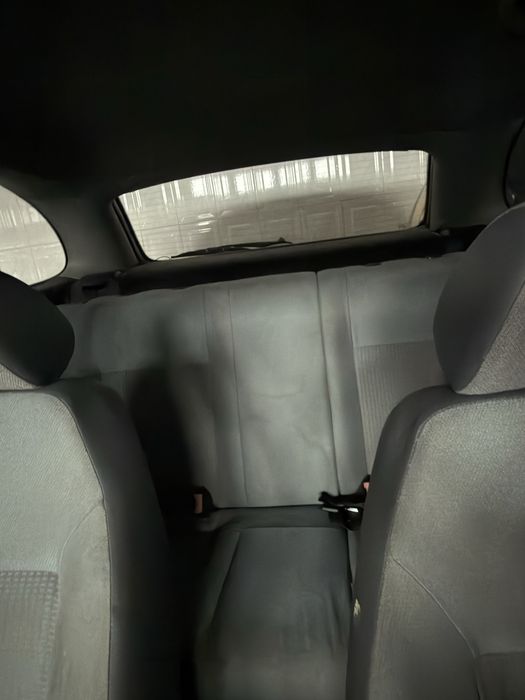 SEAT Ibiza 2002 — Revisão feita — Económico — 2.000 €