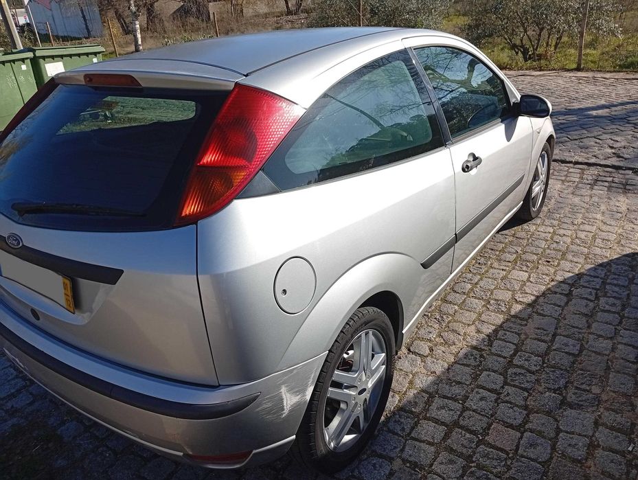 Vendo Ford Focus SportVan 1.8 TDCI 115 cv - não aceito trocas