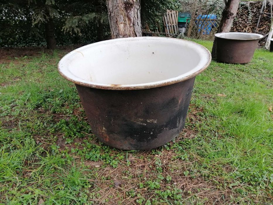 kocioł sagan emaliowany (przed- powojenny) stary żeliwny PRL - fi80