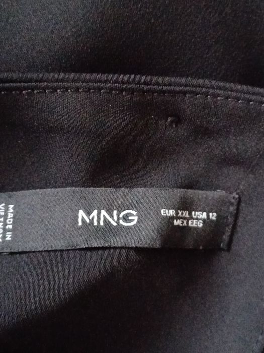 Elegancka  sukienka mini XXL czarna Mango