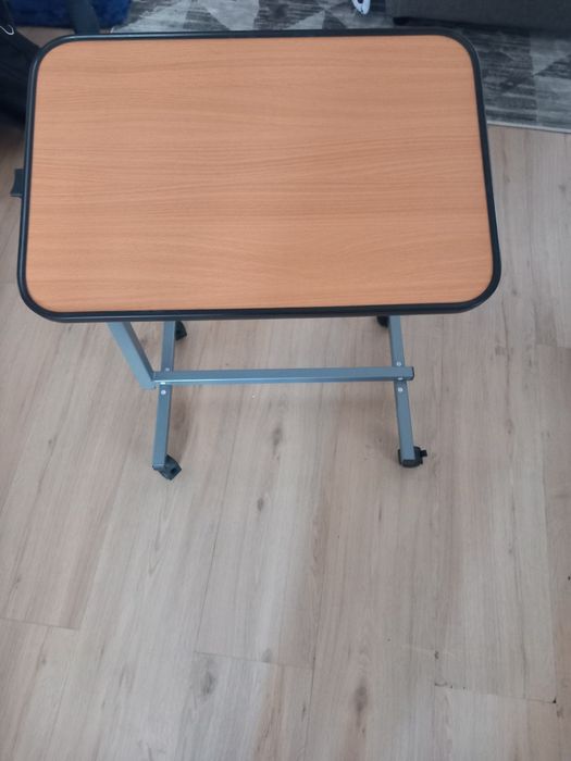 Mesa de apoio regulável