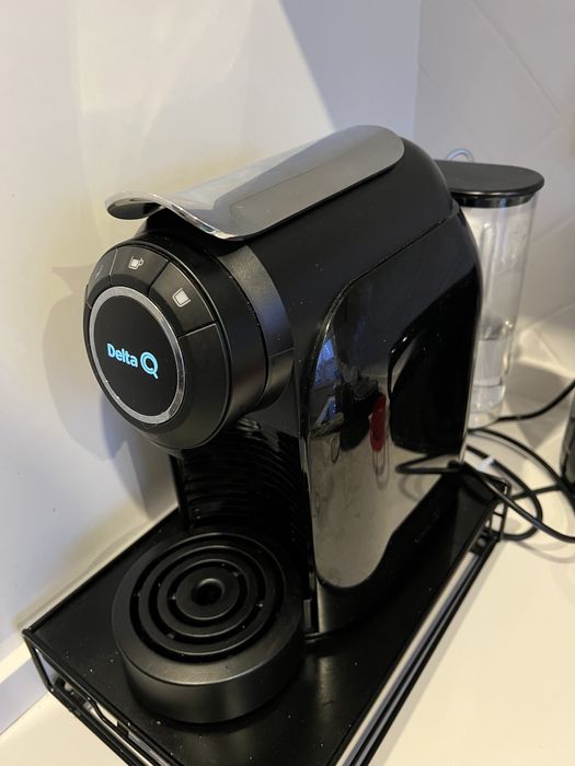 Cafeteira Delta Qool Preta