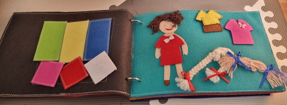 Filcowa sensoryczna książeczka