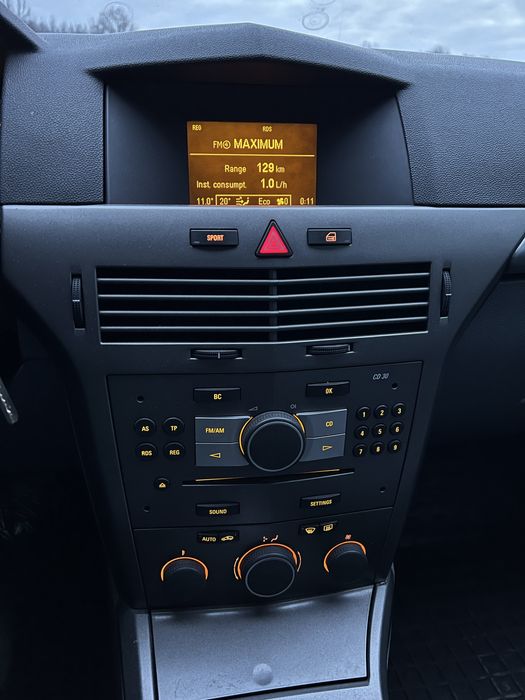 Продаж Опель Астра GTC