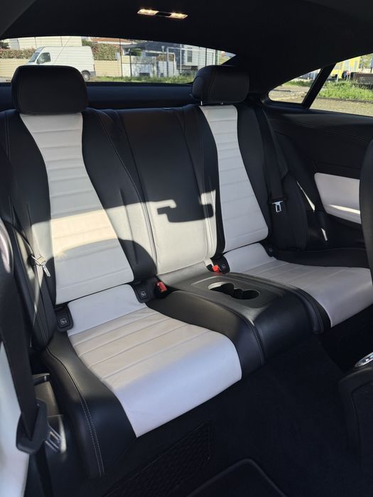 Mercedes benz E300d coupe