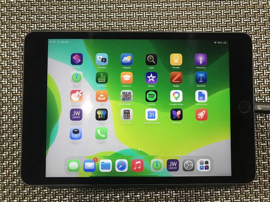 iPad mini 5, 256GB, wi-fi LTE Space Gray