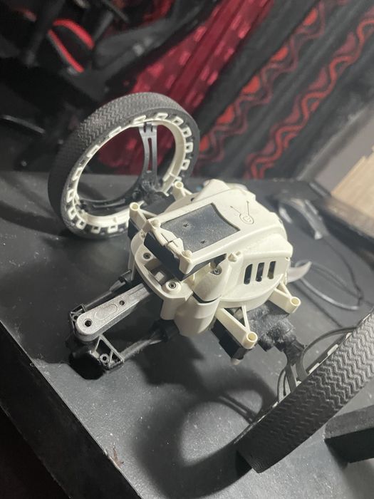 Parrot Jumping Sumo64550240481154122