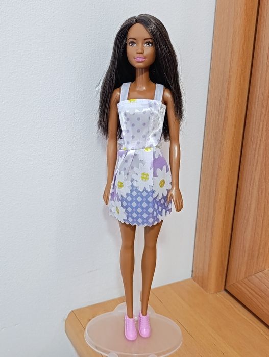 Ubranka dla Barbie - sukienka