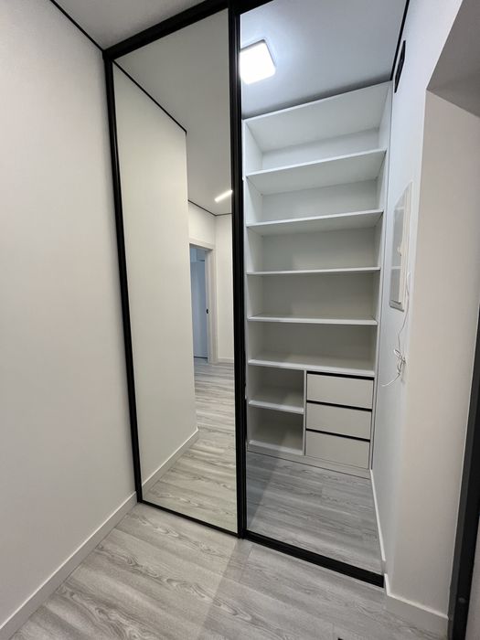 Центр міста.ЖК закритого типу,1.5кімн.стильна,укомпоектов.гардеробна.