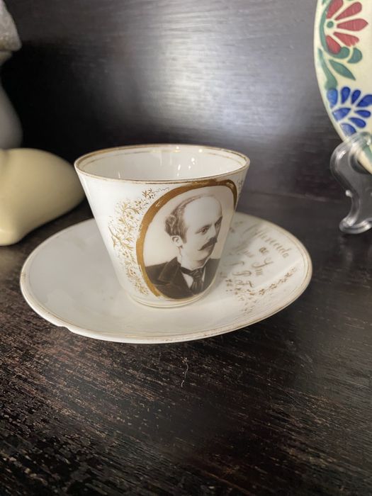 Chávena de café vista alegre 1 8 8 3