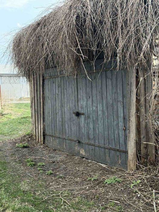 Продам гараж р-н "Світанок"