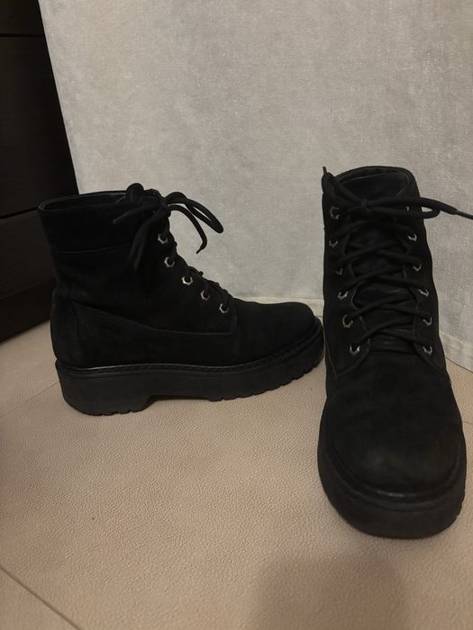 Зимние ботинки замшевые