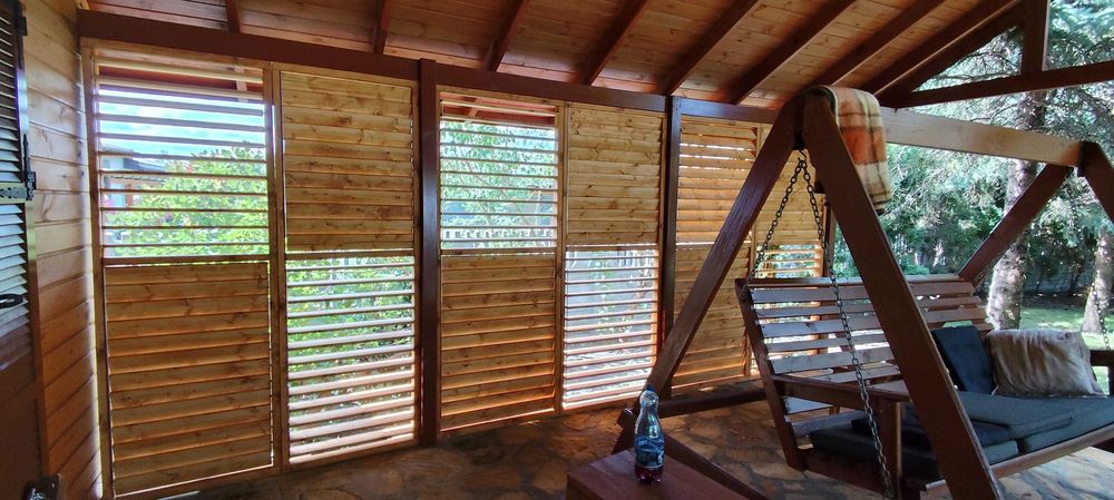 Żaluzje tarasowe, - shuttersy do pergol, altan, tarasów, balkonów.