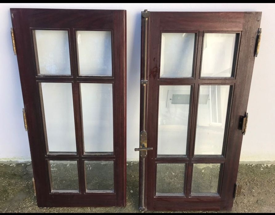 Janelas em madeira maciça (tacúla)…