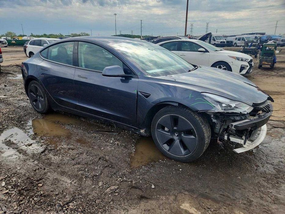 Tesla Model 3 2021;