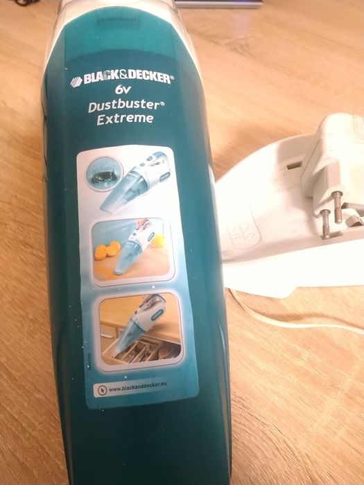 Ручний пилосос Black&Decker