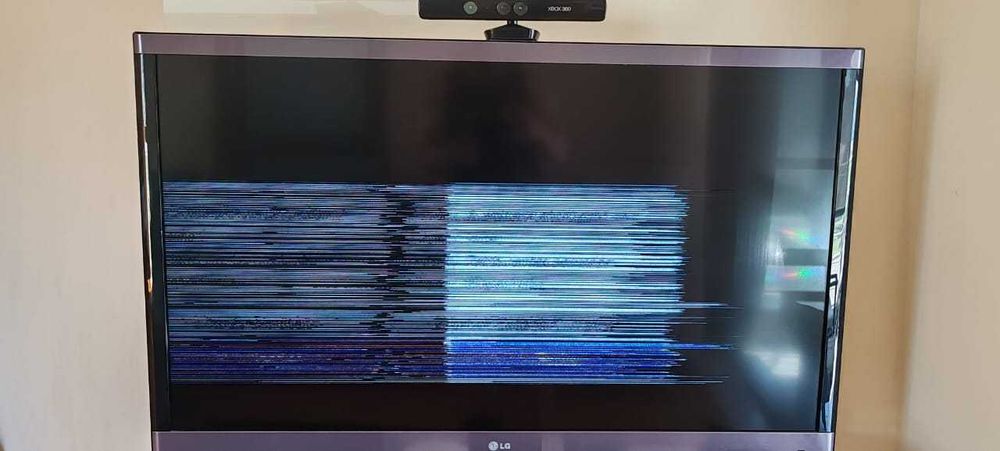 TV LG 47LW5700 3D 1080p LED LCD TV com defeito